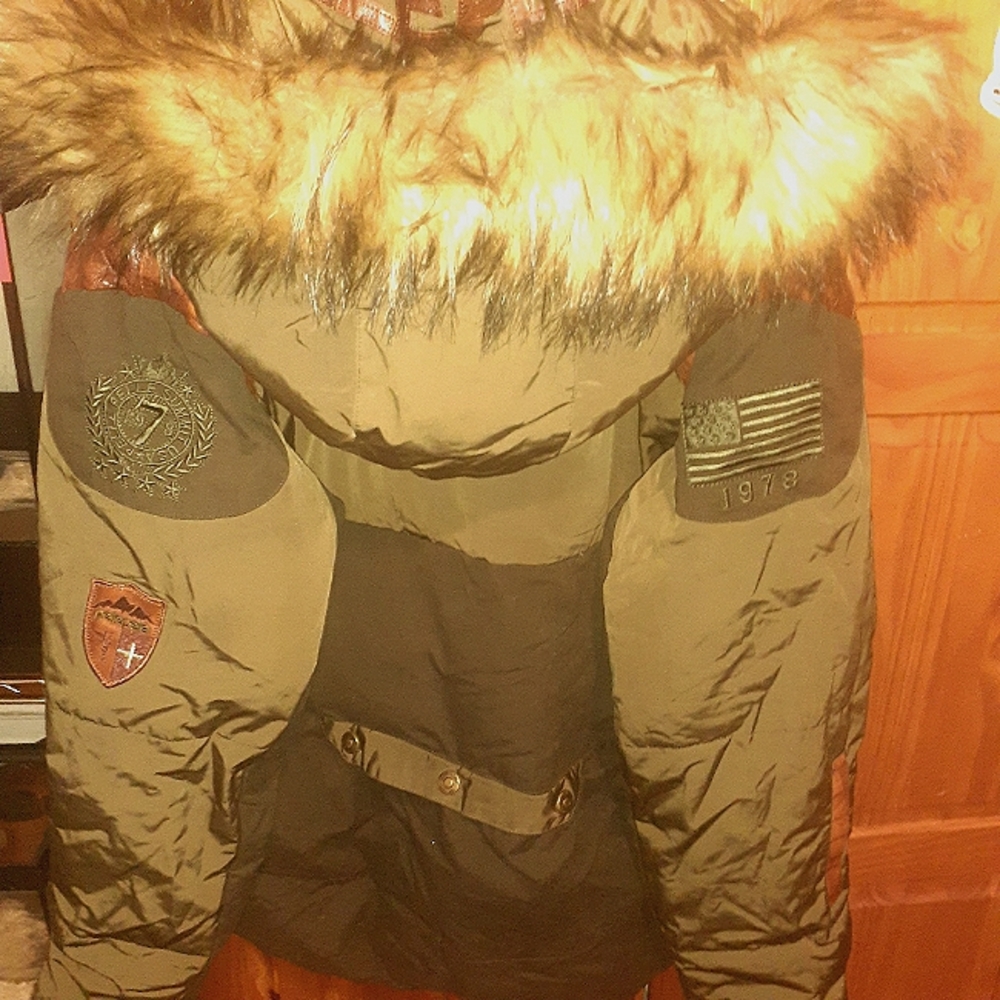 Olive green Pelle Pelle puffer jacket